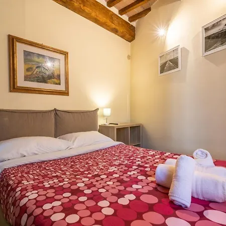 Apartment La Torre Pendente *